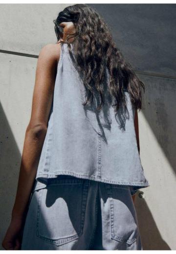 Джинсовая жилетка