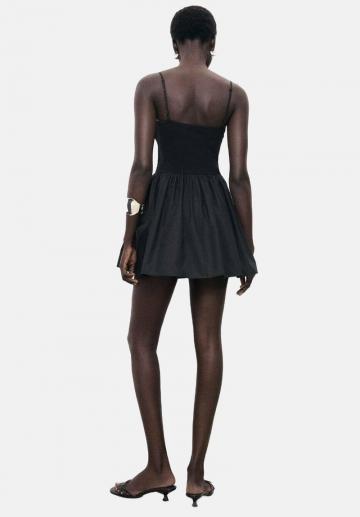 Короткое платье