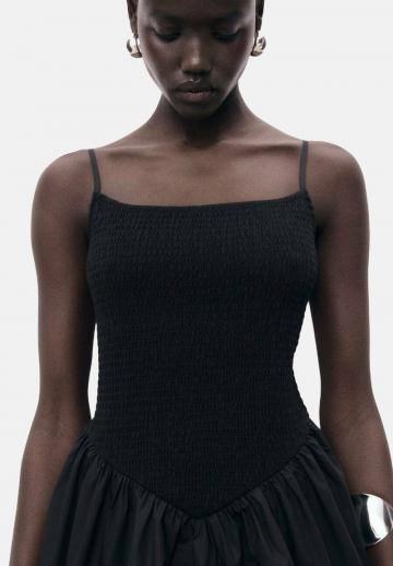 Короткое платье