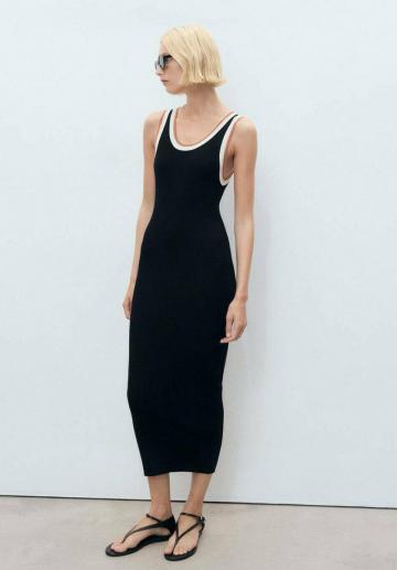 Вязаное платье