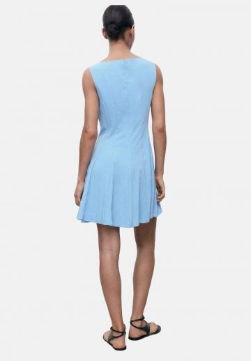 Короткое платье