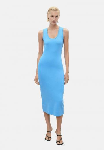 Платье футляр