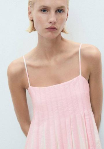 Короткое платье