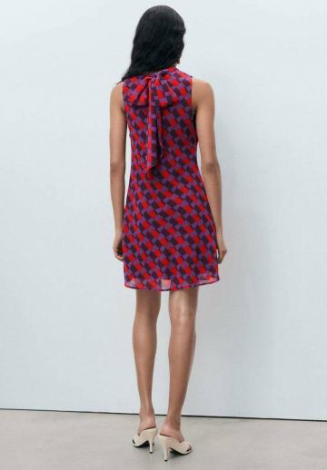 Короткое платье