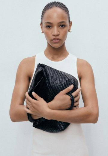 Платье футляр