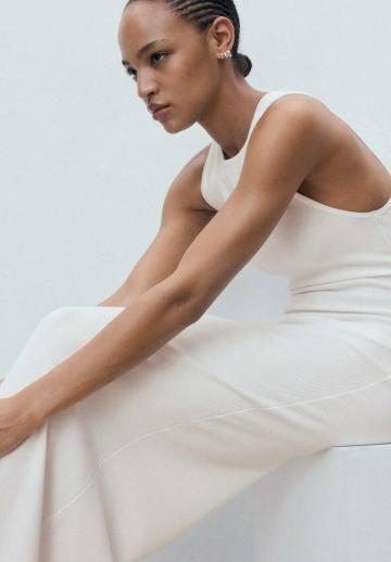 Платье футляр