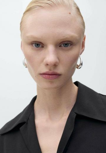 Атласная блузка