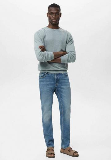 Узкие джинсы