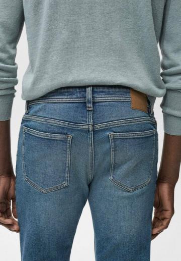 Узкие джинсы