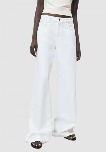 Свободные джинсы