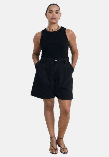 Джинсовые шорты