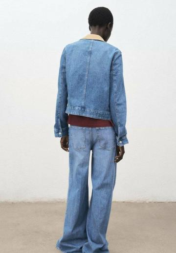 Джинсовая куртка