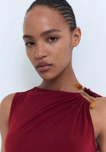 Платье футляр