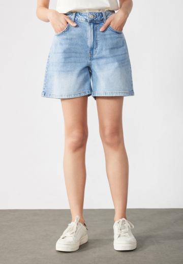 Джинсовые шорты