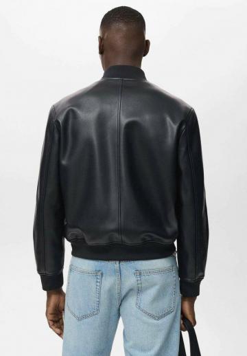 Куртка бомбер