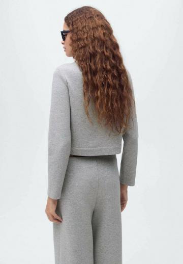 Короткая куртка