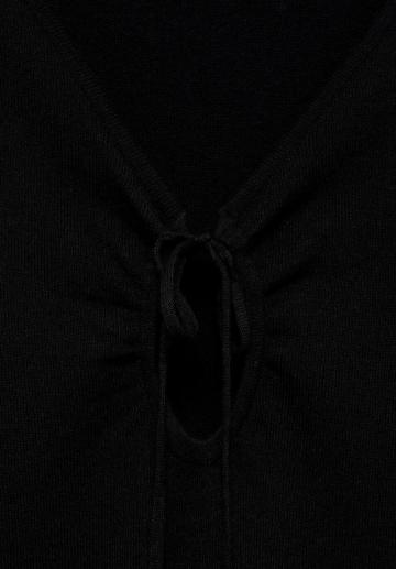 Платье футляр