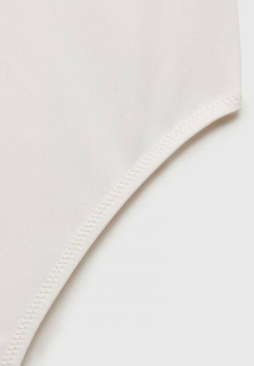 Слитный купальник