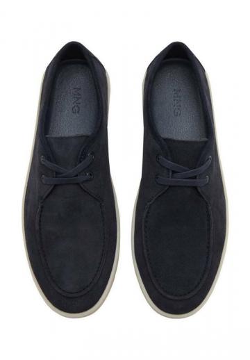 Ботинки на шнуровке