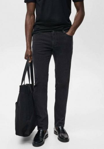 Узкие джинсы