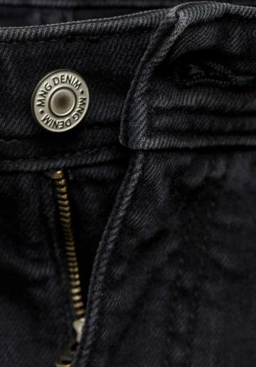 Узкие джинсы