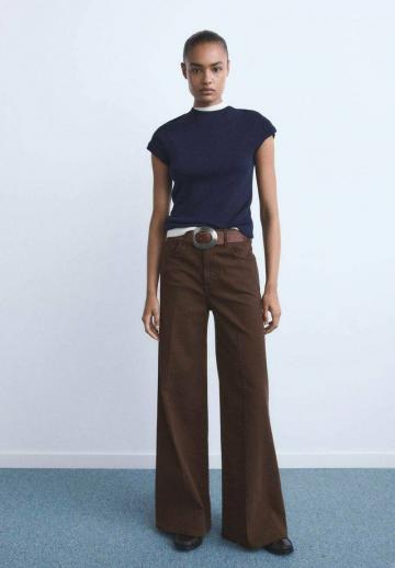 Клешеные джинсы