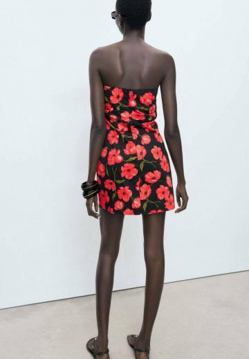 Короткое платье