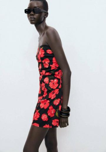 Короткое платье