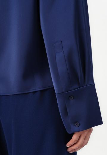 Атласная блузка