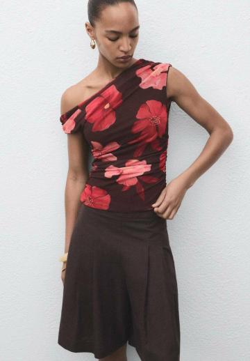 Блузка без рукавов