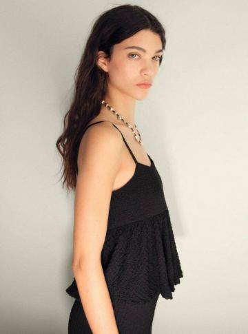 Топ на бретельках