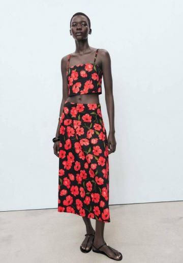 Топ на бретельках