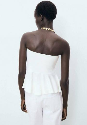 Топ без бретелек