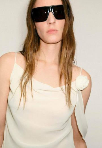 Топ на бретельках