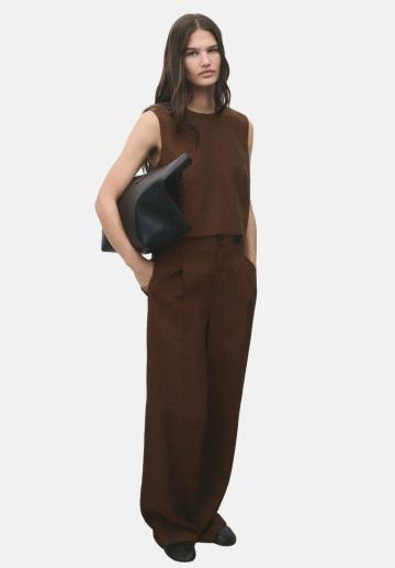 Блузка без рукавов