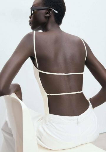 Топ на бретельках