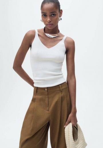 Топ на бретельках