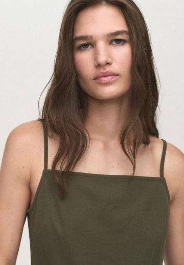 Топ на бретельках