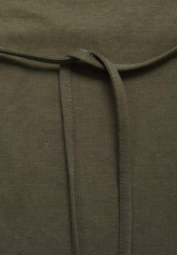 Топ на бретельках