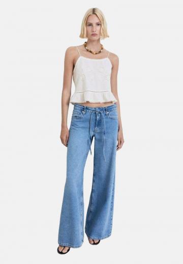 Топ на бретельках