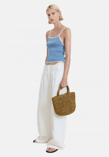 Топ на бретельках