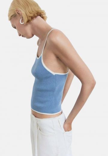 Топ на бретельках