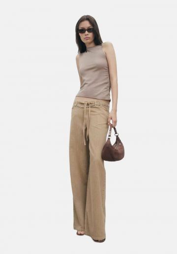 Топ на бретельках