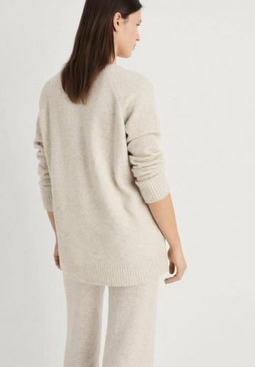 Длинный пуловер