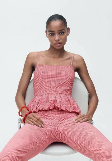 Топ на бретельках