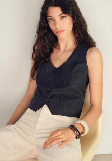 Короткая куртка