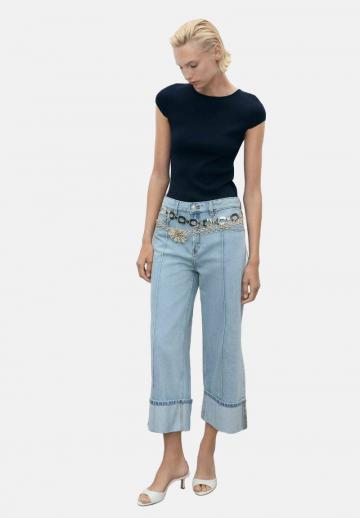 Короткие джинсы