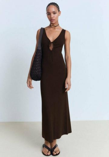 Вязаное платье