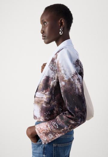 Короткий блейзер