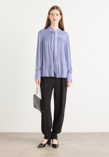 Атласная блузка